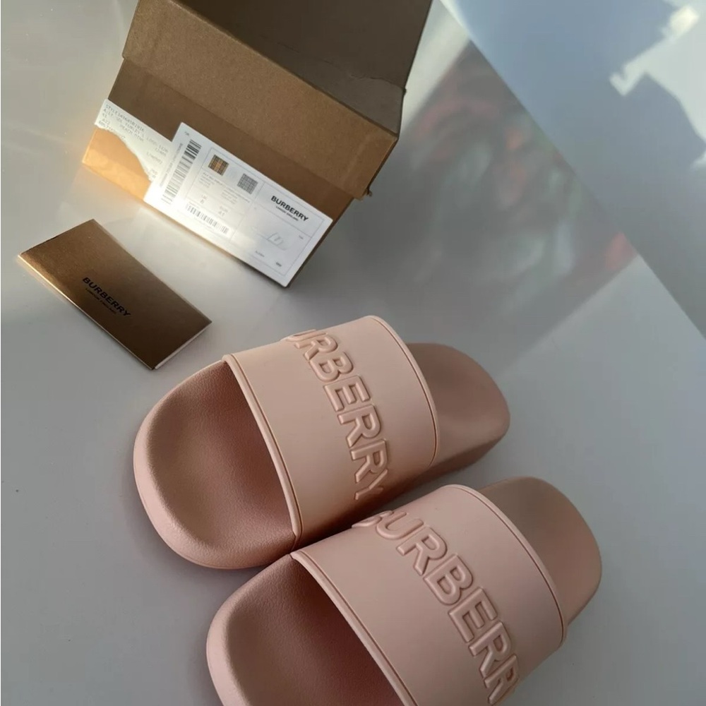 Burberry rubber slides peach color US 10